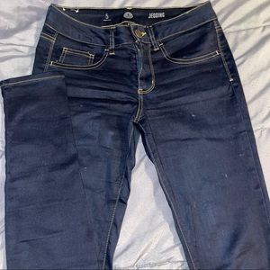 Size 5 Juniors dark wash jeans